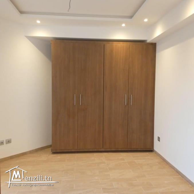 un appartement S3 a vendre de 150m² à la marsa