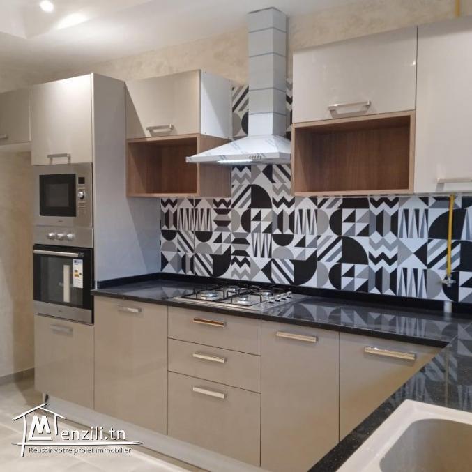 un appartement S3 a vendre de 150m² à la marsa