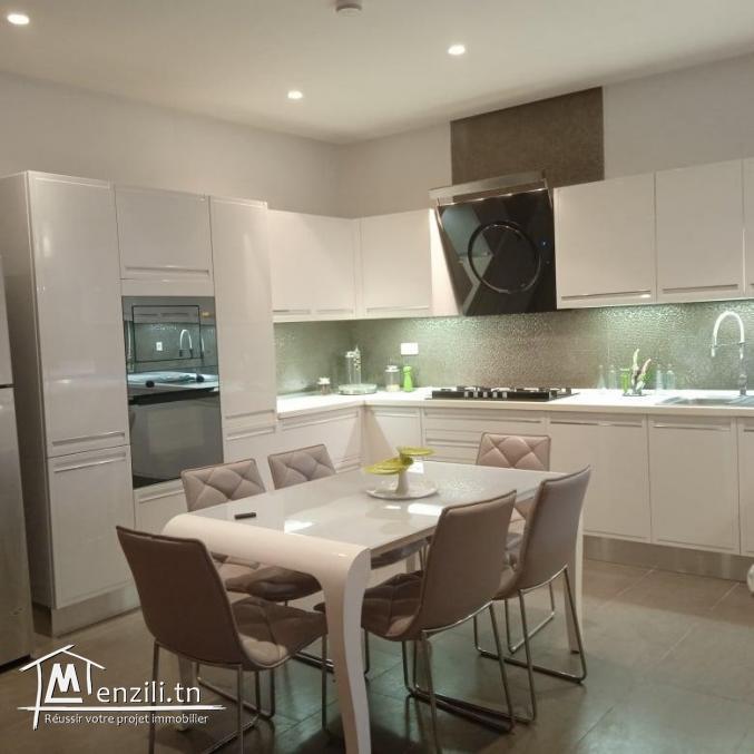 Une villa luxueuse de 330m² a louer à la marina gammarth