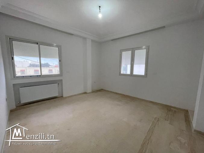 un appartement a louer de 170m² a la soukra