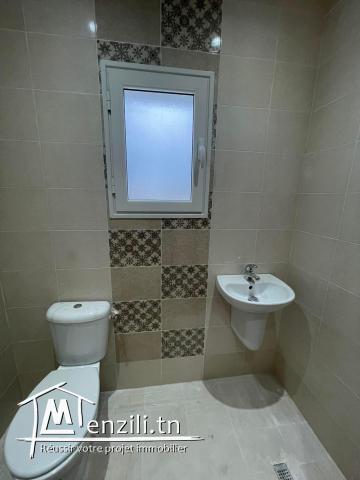 un appartement a louer de 170m² a la soukra