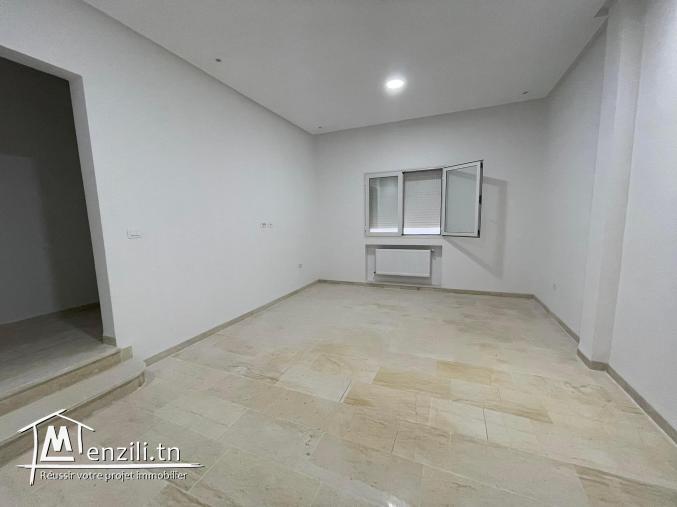 un appartement a louer de 170m² a la soukra