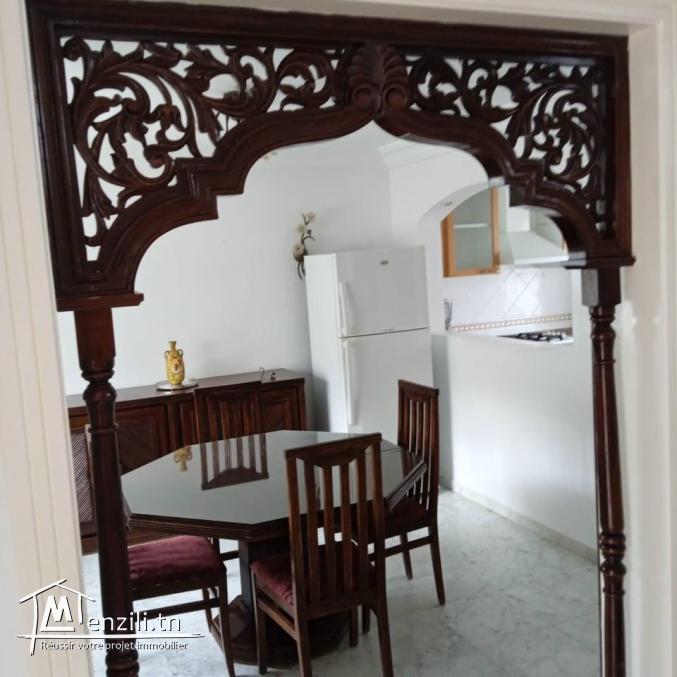 un triplex S+2 meublé à louer de 250m² à la marsa