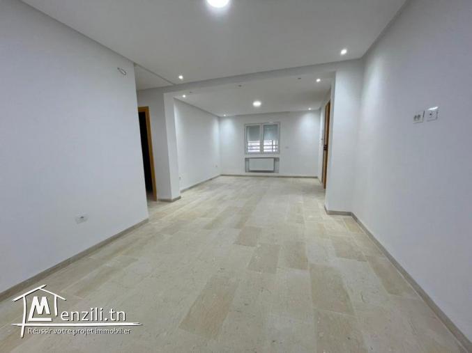 un appartement S2 a louer  de 150m² a la soukra