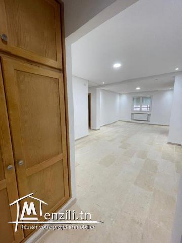 un appartement S2 a louer de 150m²  a la soukra