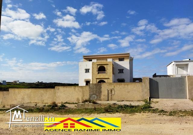Villa ds 1320m2 a la plage el haouaria 8045