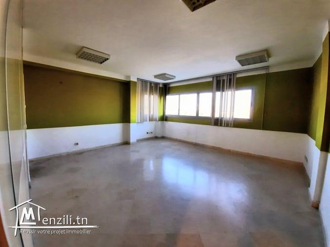 Bureau s4 à Montplaisir