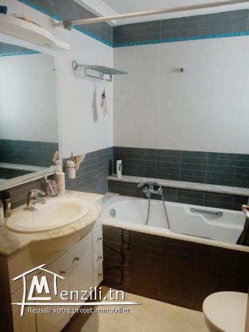 un appartement S3 a louer de 160m² à la marsa