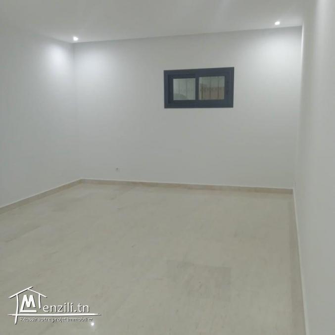 une villa S+5 sur 3 niveaux à vendre de 364m² à Gammarth