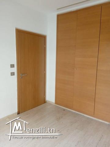 un duplex S+4 très haut standing à louer à la marsa