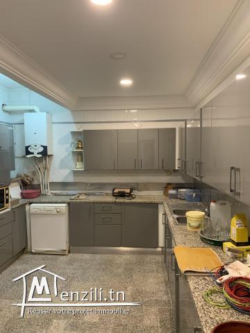 Luxury 2 Bedroom à Gammarth avec vue et access direct à une plage privé!