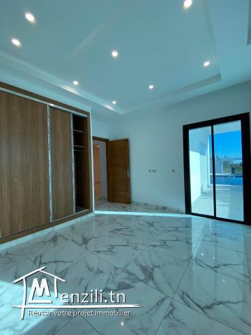 A vendre à Hammamet (Sidi Hammed) une villa de 300m2/500 m2 de terrain