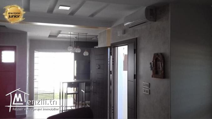 à vendre une villa meublée. indépendante sur 3 façades emplacement plage de dar alouch