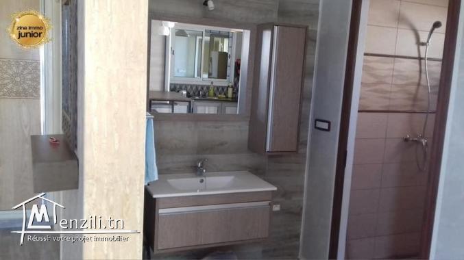 à vendre une villa meublée. indépendante sur 3 façades emplacement plage de dar alouch