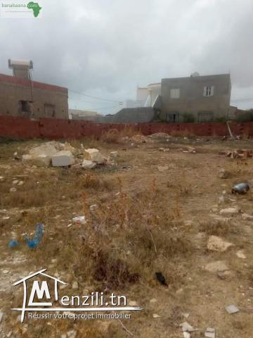 قطعة أرض للبيْع