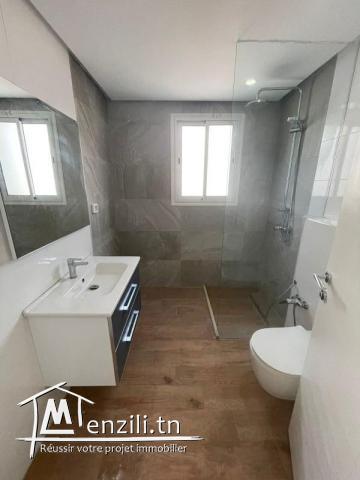 un appartement S3 à vendre de 190m² à  la soukra chotrana1