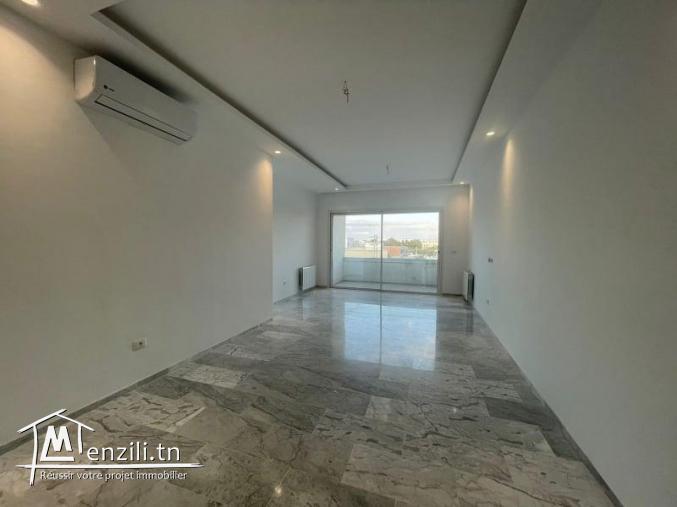 un appartement S3 à vendre de 190m² à  la soukra chotrana1