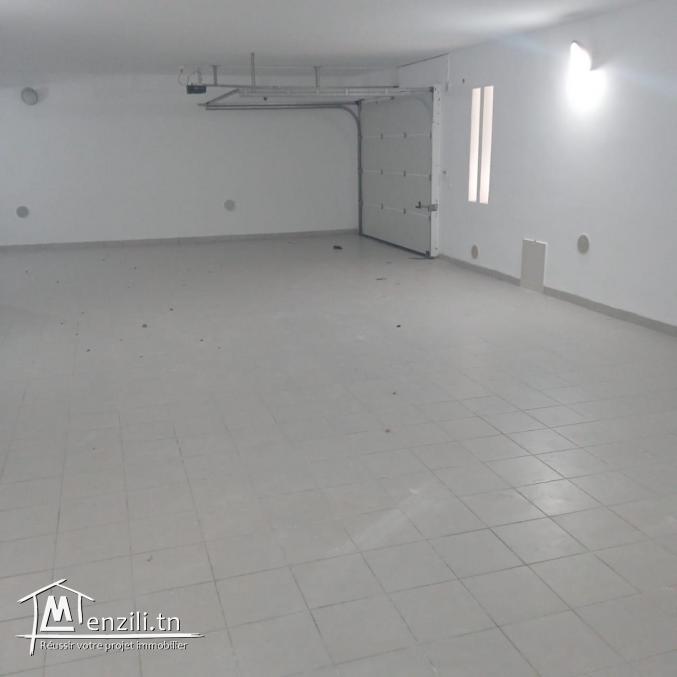 villa S+5 avec piscine de 600m² à gammarth