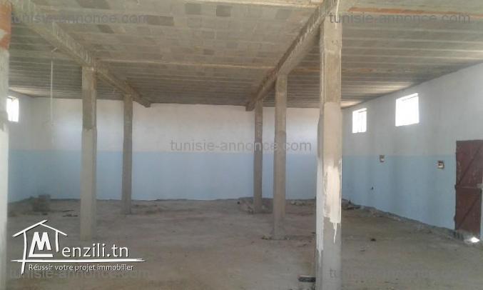 Dépôt à louer à coté de la zone industrielle de Djebel Oust.