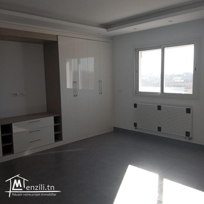 Un appartement s2 de 154m² à vendre à raoued