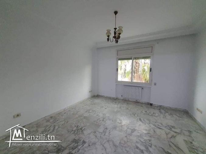 S+3 de 163m² avec ppkg à Ennasr 1