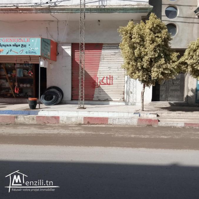 Garage commercial à louer