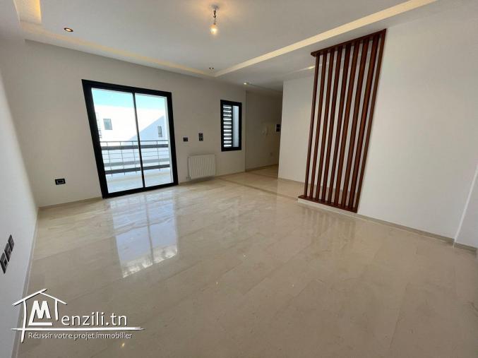 un appartement s2 à vendre de 120m² a la soukra