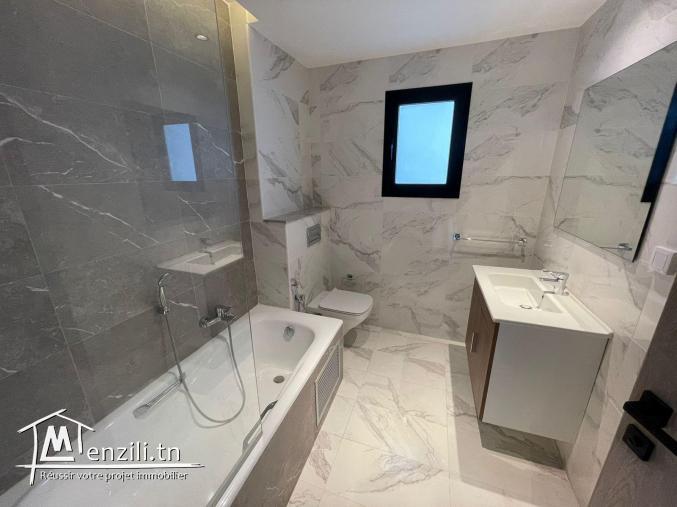 un appartement s2 à vendre de 110m² à la soukra