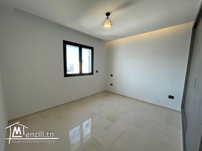 un appartement s2 à vendre de 110m² à la soukra