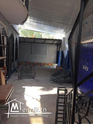 A Vendre Une Coquette Immeuble à bardo centre