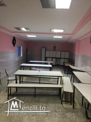 A Vendre Une Coquette Immeuble à bardo centre