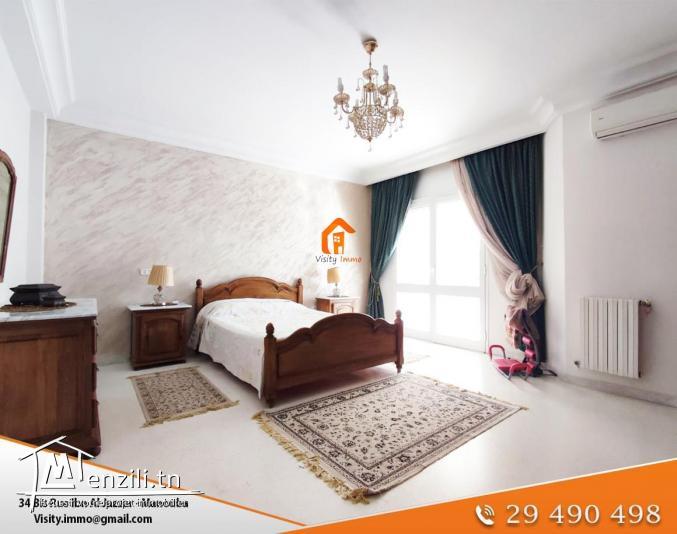 Villa sur deux niveaux à vendre