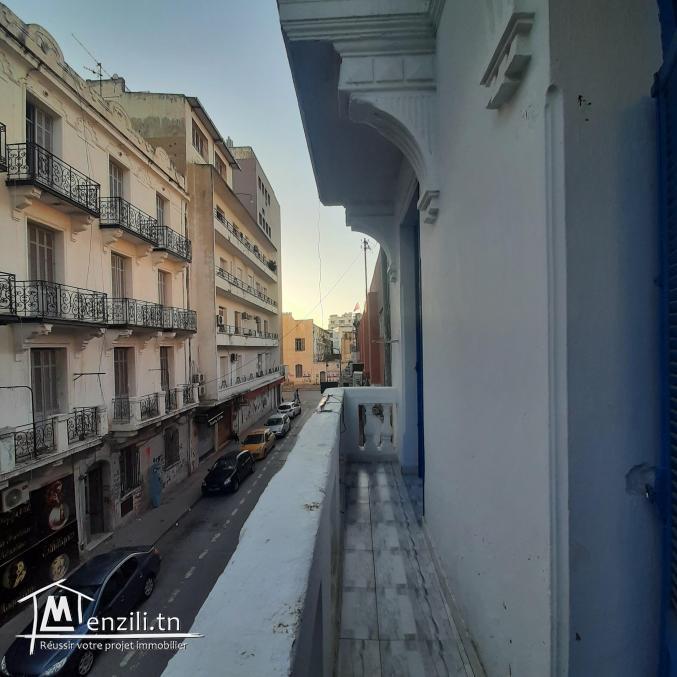 Appartement s+4 Tunis en plein centre ville