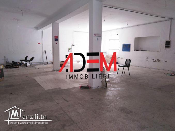 Local de 300m² pour différentes activités