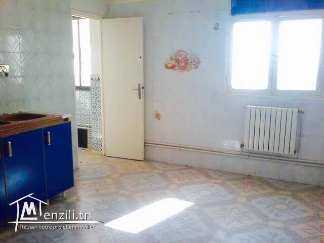 A vendre à Radès Forêt