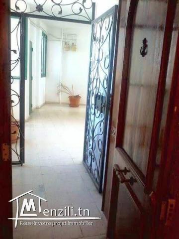 A vendre à Radès Forêt