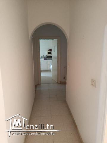 Appartement s+2 à cité Hedi nouira 4ém étage