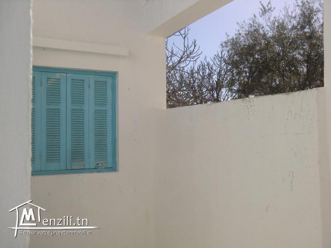 belle maison a vender seuelement a110 000 dt