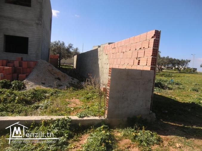 شقة للبيع في طور البناء في طابق ارضي قريب من البحر