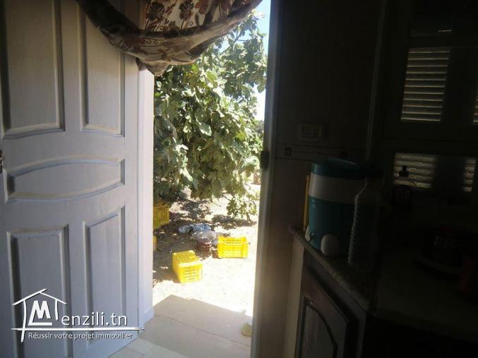 maison a vendre situé a dar allouch seuelement a 110000dt