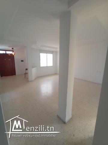 s+3 à louer à nkhilet à proximité de boulangerie Matmati