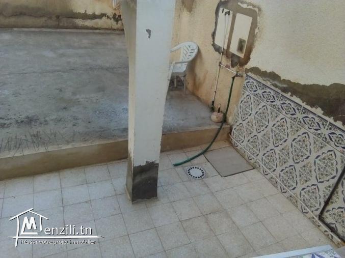 s+3 à louer à nkhilet à proximité de boulangerie Matmati