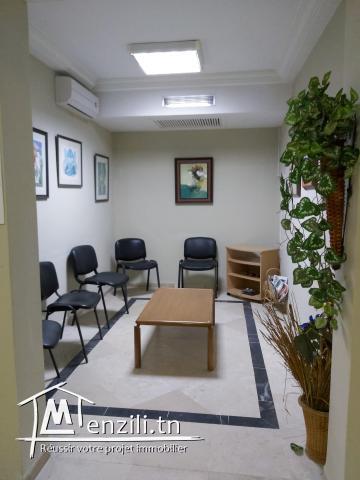 Bureau à vendre au coeur du Kram - مكتب للبيع في في قلب الكرم