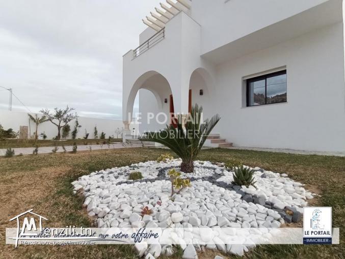 A VENDRE une villa avec piscine 22009303