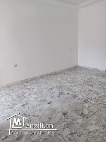 Superbe S+2 de 120m² haut Standing à Ennasr 2