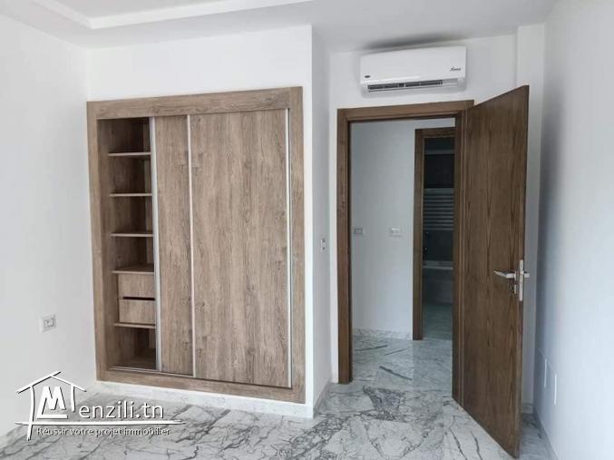 Superbe S+2 de 120m² haut Standing à Ennasr 2
