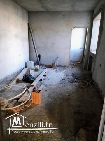 A vendre une magnifique maison inachevée