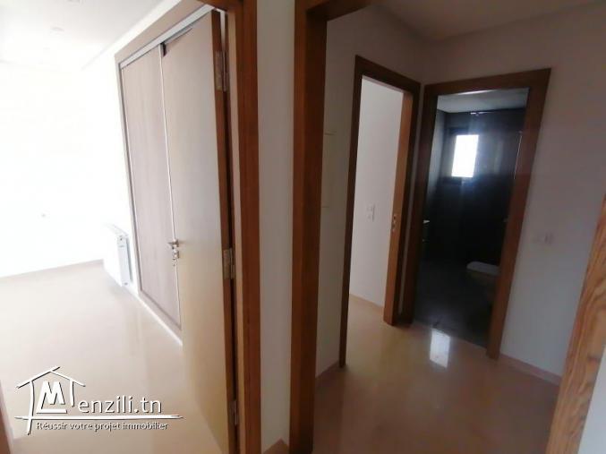 A louer à Nabeul dans charmante résidence neuve de 1er étage S+3
