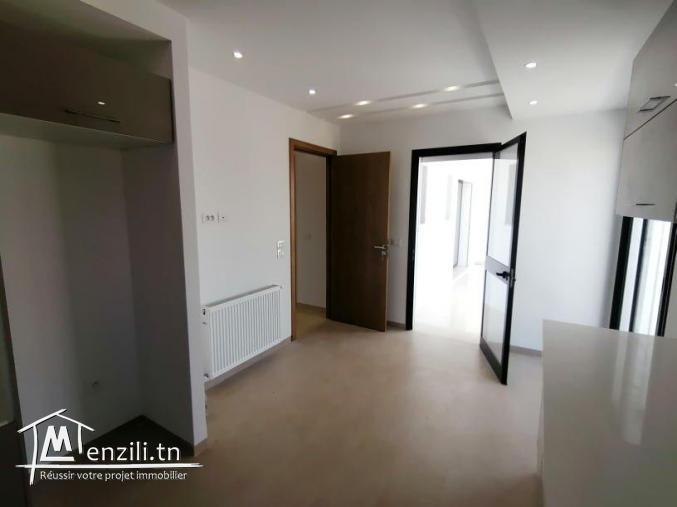 A louer à Nabeul dans charmante résidence neuve de 1er étage S+3