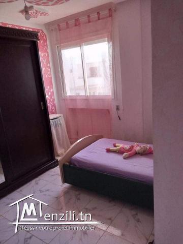 Bloc de deux appartements un garage et 2 studios